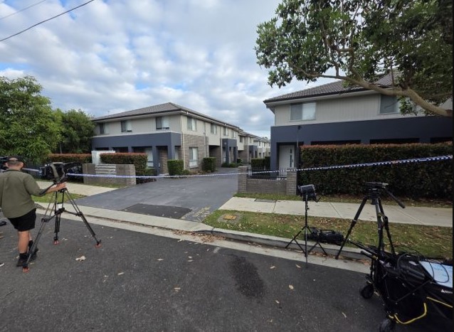 Invasión de Domicilio en Penrith Deja a Hombre Herido de Bala; Policía Incauta SUV